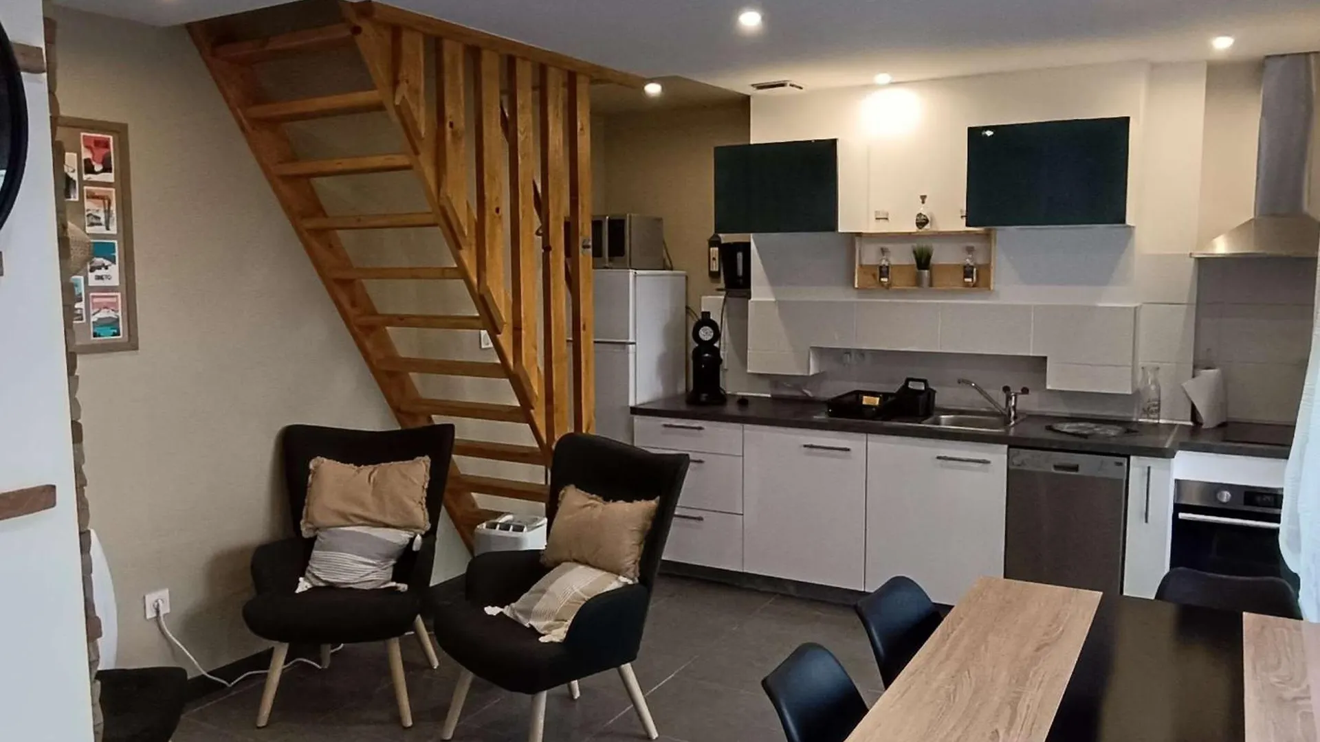 Holiday home Charmant Duplex T3 Pour 4 Personnes, Terrasse Privative, A Proximite Des Thermes De Luz-Saint-Sauveur - Fr-1-402-130